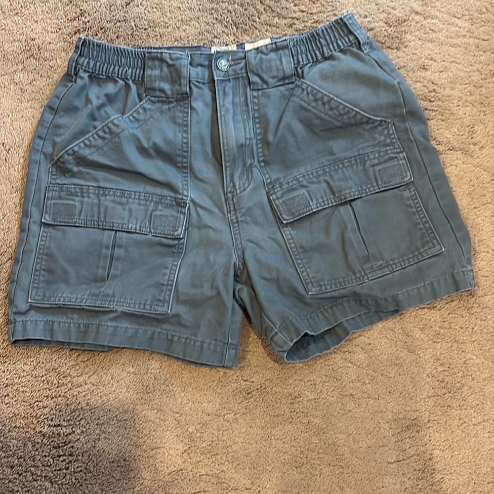Cabela's Grey Cargo Shorts for Men with 32 waist